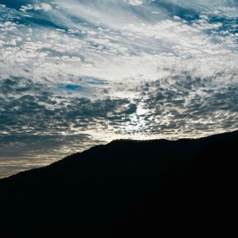 そして、また空が輝く