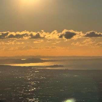 阿夫利神社に来るといつも湘南海岸が綺麗に見えます。大山で雨に振られた経験は一回もないの。いつもながら素晴らしい眺め。