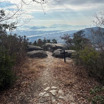 カップ麺食べて　出発します