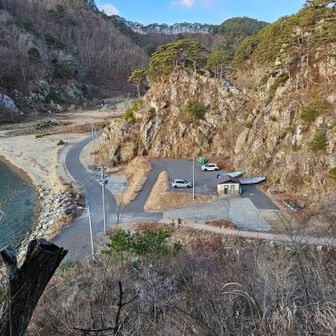 駐車場
トイレは冬季閉鎖中です