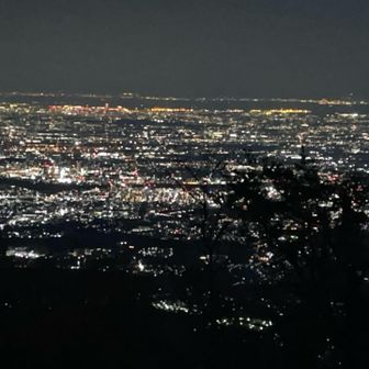 肉眼で見た実際の夜景は、もっとずっときれい！
