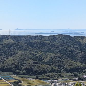 知多半島、渥美半島と島々がきれいに見えています