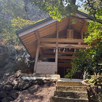 お参りして、帰路へ。
ほんとはぐるっと回る予定でしたが暑くて…
また来ますね〜