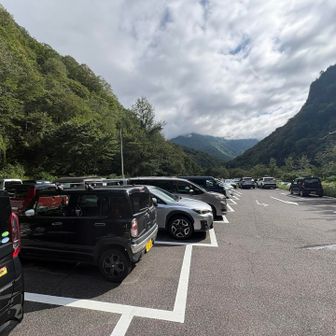 ゴール🅿️
天気が回復したので1番上と2段目は満車🈵
3段目も9割は埋まっていました🚙