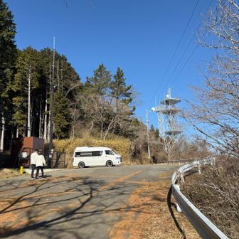 ココが1番上の駐車場
山頂まで3分くらい🤣