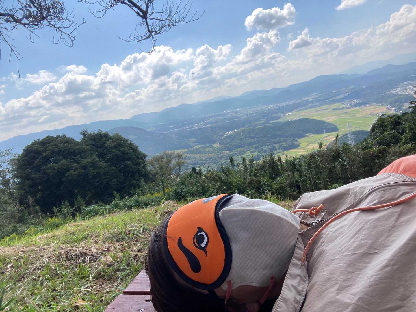 あ〜...下山したくねっす。眠いっす
ブルーインパルス一瞬見えた