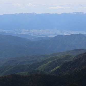 中央アルプスの空木岳とか木曽駒のあたり