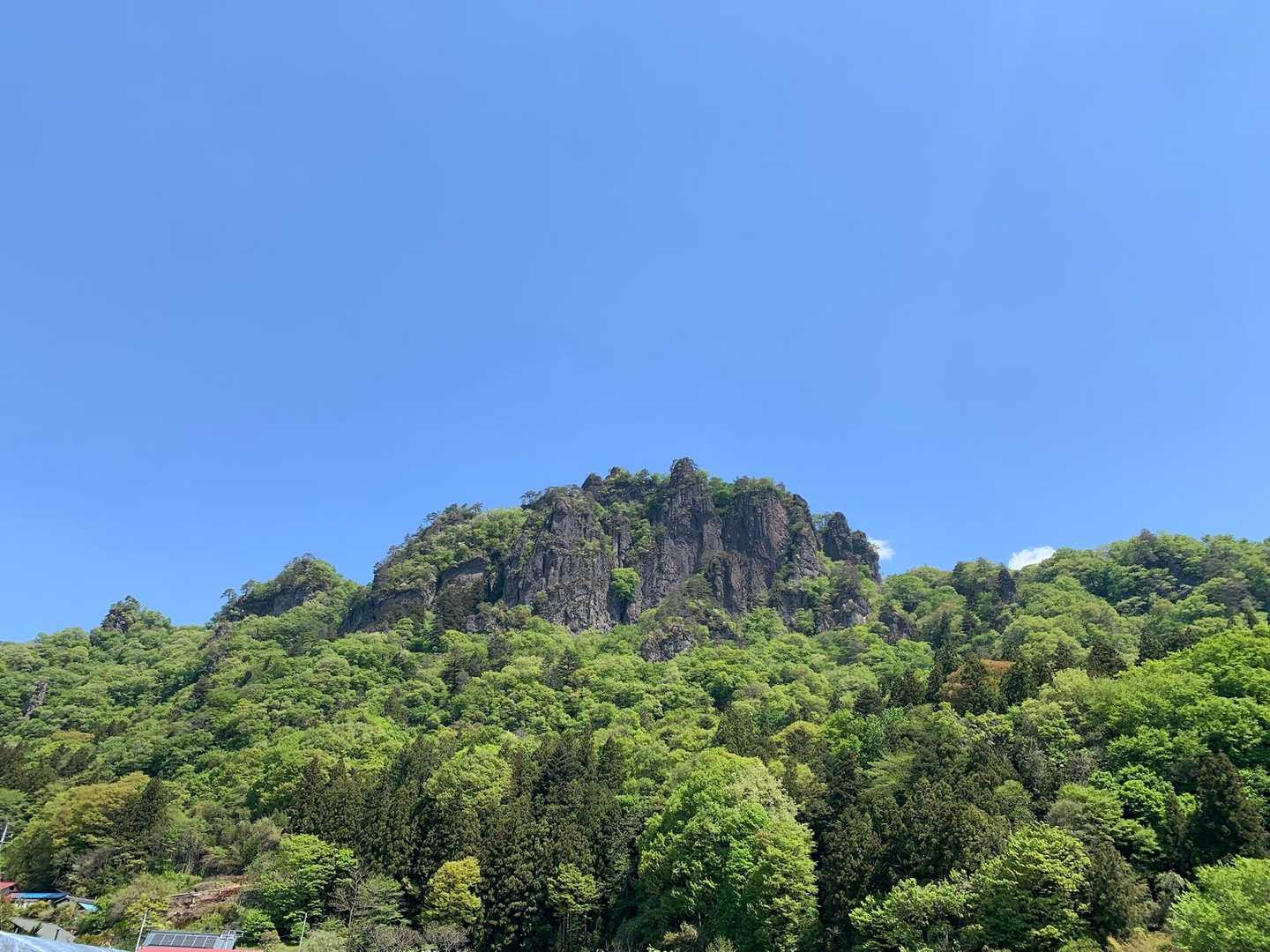 岩櫃山
いかにもグンマーらしい山容