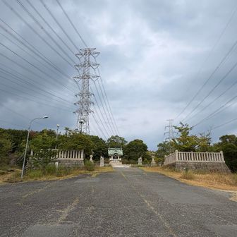 ここまで屋台も登ってきます。
ハイキングコースは左右どちらからもOK
すぐに合流します。