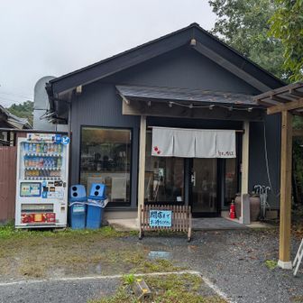 とんちぼ着
11:30開店だが、既に先客が6名並んでる