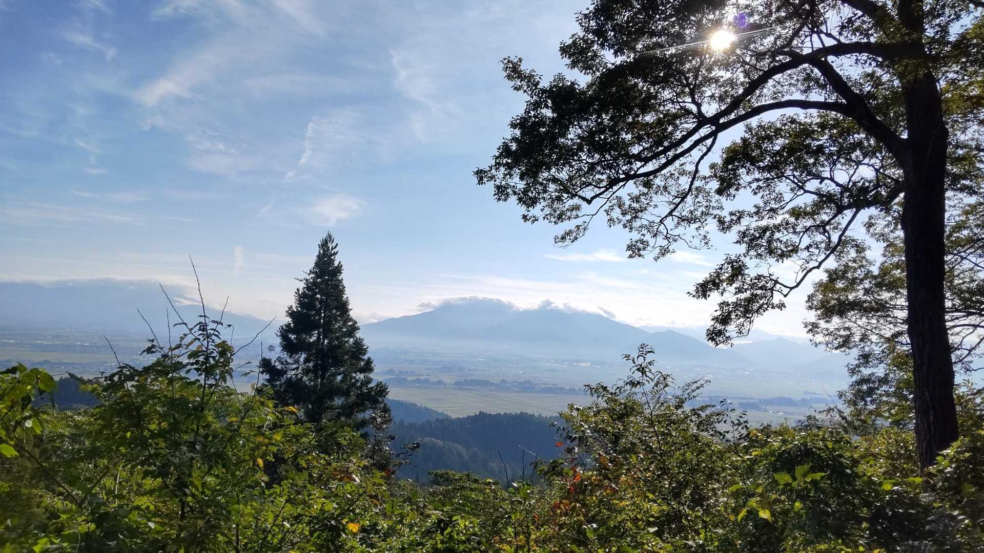 菩提寺山往復 | 仏路越えの古道を行き、新潟平野を見渡す気軽な低山ハイクの写真