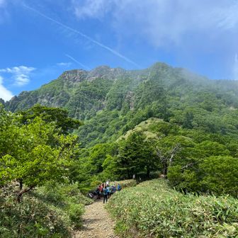 夜明かし峠で、青空が見えました👍