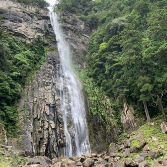 カラテバンカー