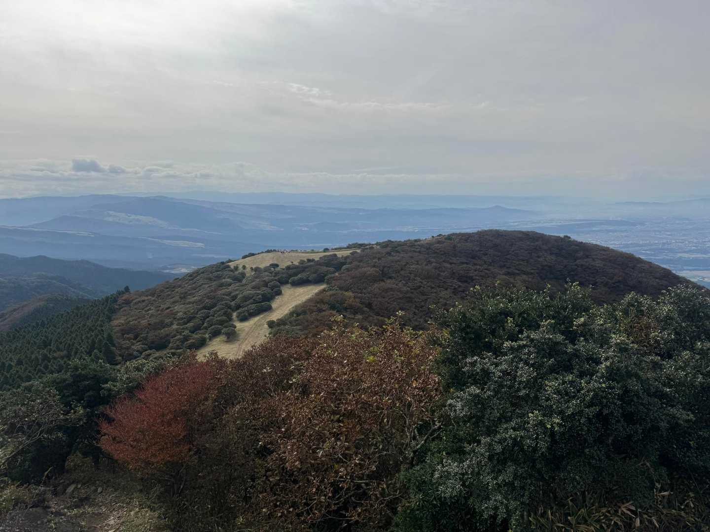 これから向かう女岳