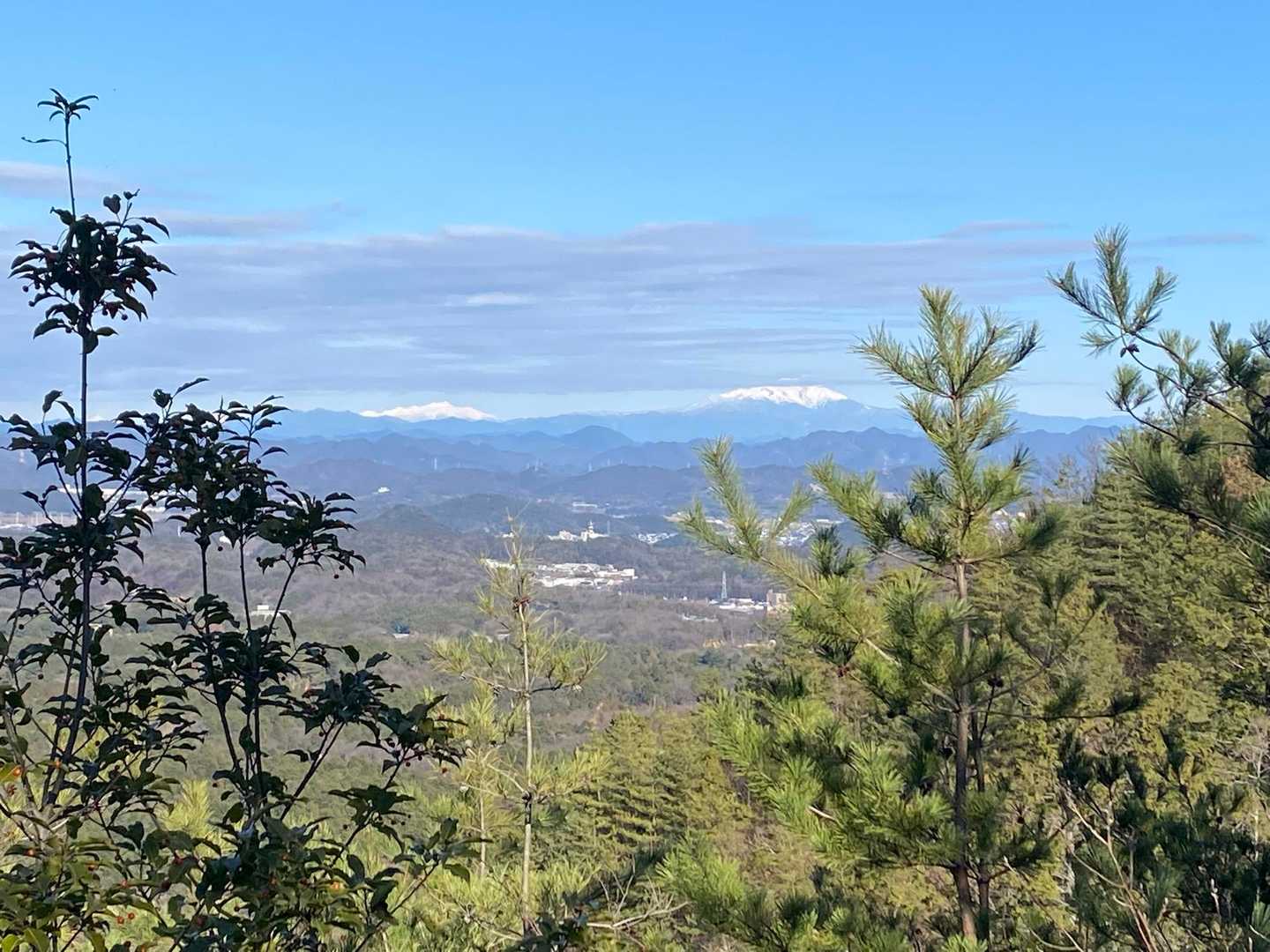 乗鞍岳と御嶽山がみえます🤍