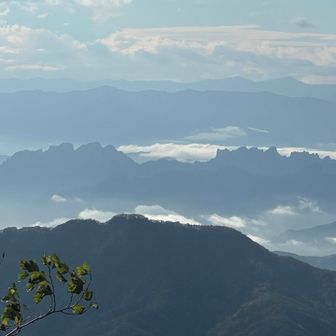お！ギザギザ妙義山だ