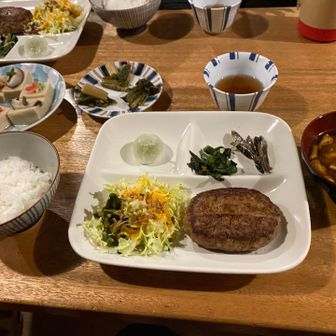 夕ご飯
とってもおいしかったはーとあ味噌は、手作りですよ💕