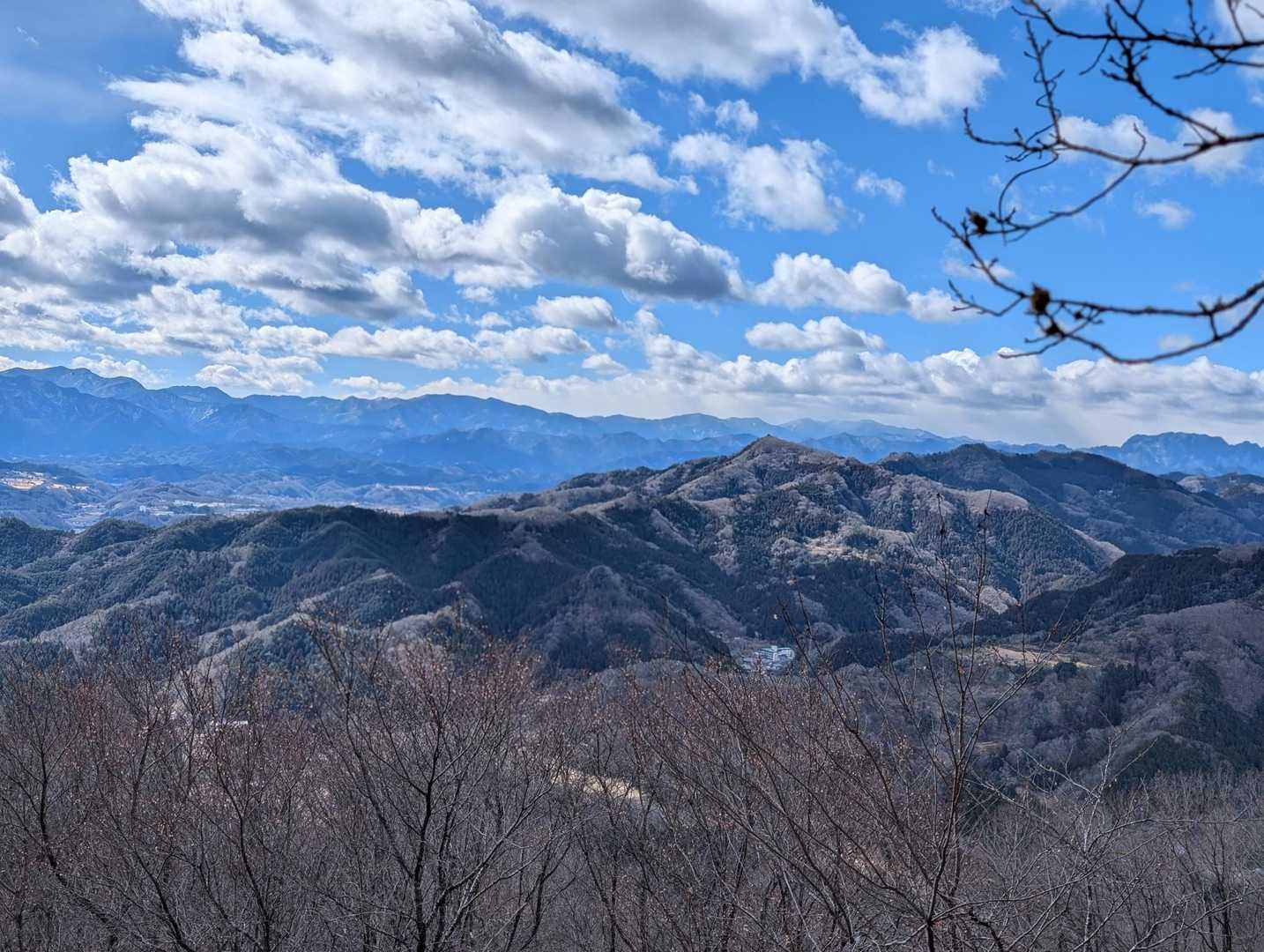 低山ながらも山頂からの絶景✨
