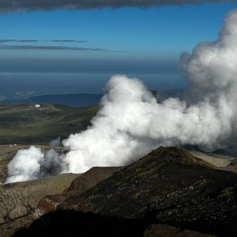 山の息吹すげ〜🌋

この先は立ち入り規制中⚠️