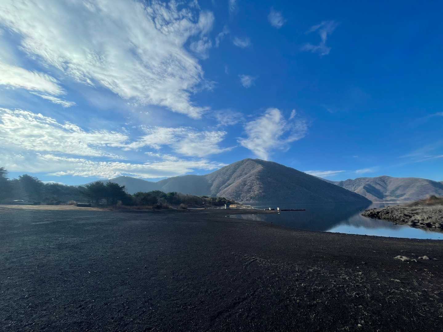 本栖湖観光案内所バス停-城山登山口-青木ヶ原自然歩道入口 縦走コースの写真