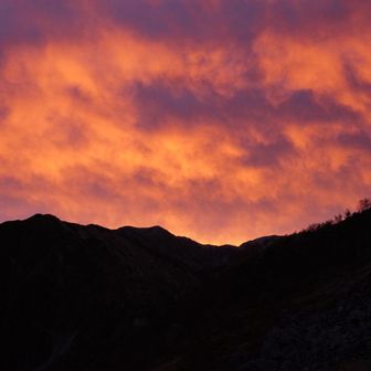 10月4日　　　2日目

日の出🌅を待ってましたがこの後雲が出てきて日の出は見れなかった。