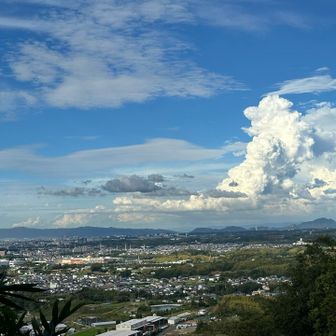 雲がいい味出してるぅ〜
