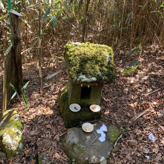 山の神様にご挨拶し