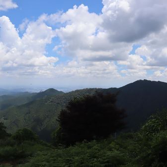 日の出山方面