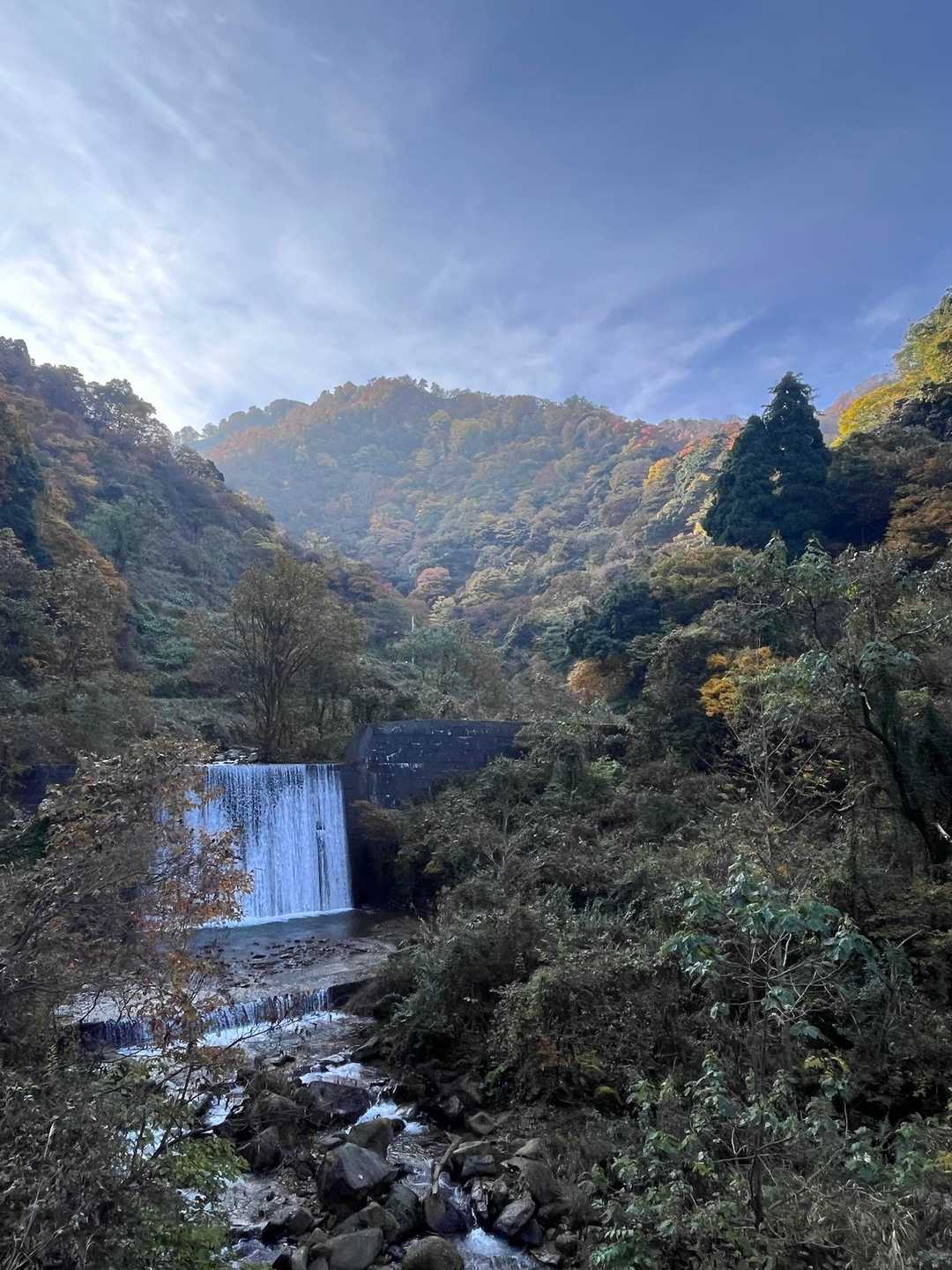 堰堤が続きます