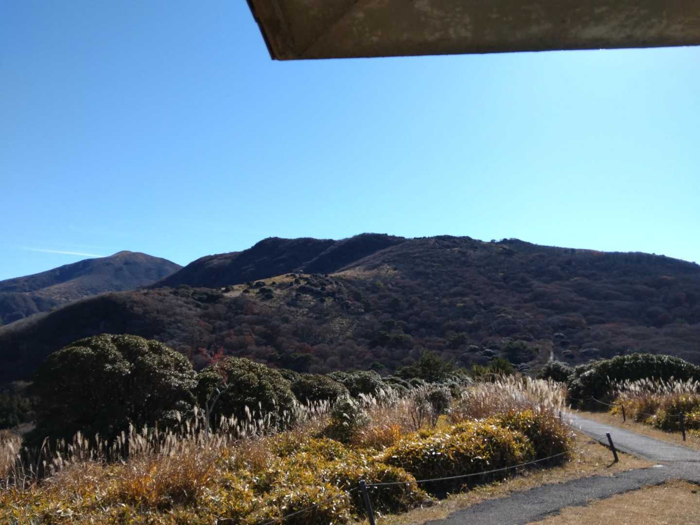 牧野戸駐車場から黒岩山