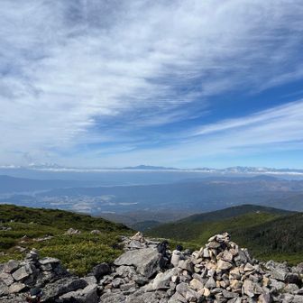 遠くに見える北アルプス達は雲の上
向こうの山頂では雲海が広がってすごいんだろうなー