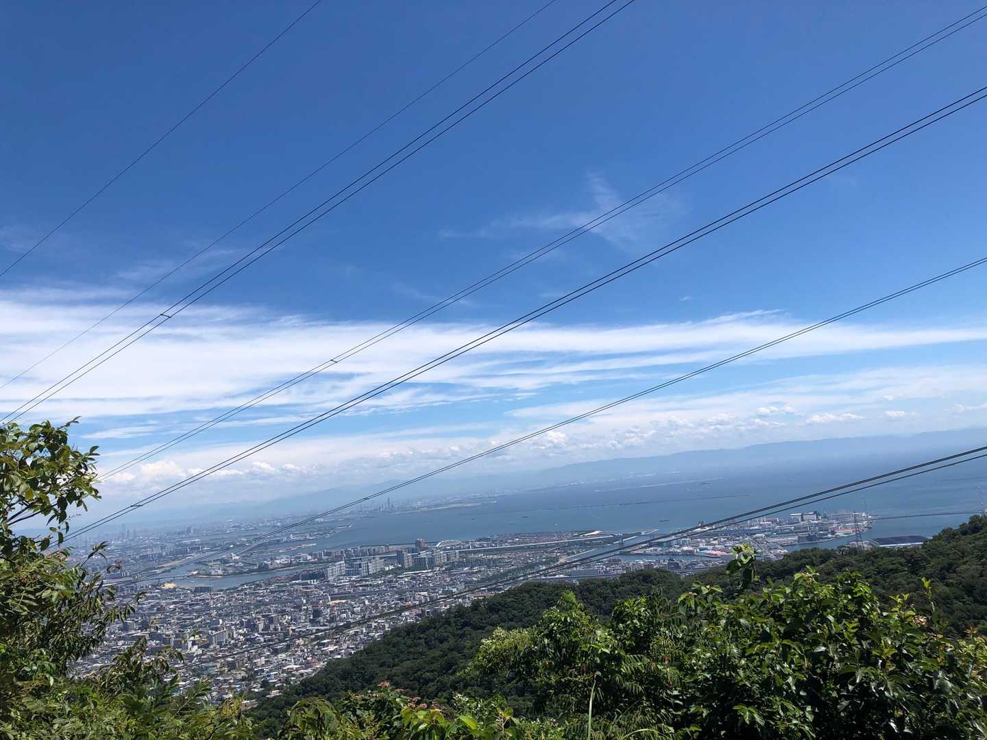 夏は何回も立ち止まって水分補給