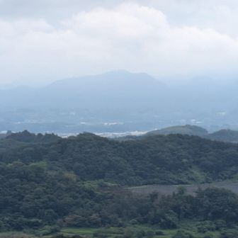 稲含山
