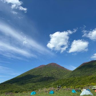 坊がつるキャンプ場から出発します