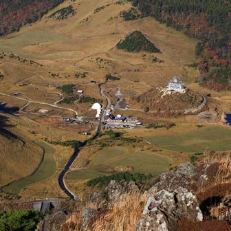 グランベルデリゾート⛺️

一度キャンプをした！
地形を生かしたキャンプ場なので傾斜あるため、朝起きると寝相が悪いのか？って言うくらいに斜めになってた😂
