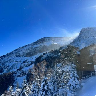 夏沢峠から見上げる硫黄岳