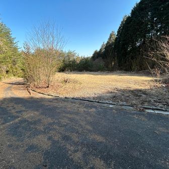 大会ではここがウォーターエイド（スタートから約38km、手元の時計で累積標高2900m）
ここから約8kmロード🛣️
試走では、（見逃してるだけかもしれませんが）ここから約12km先まで自販機はありません⚠️