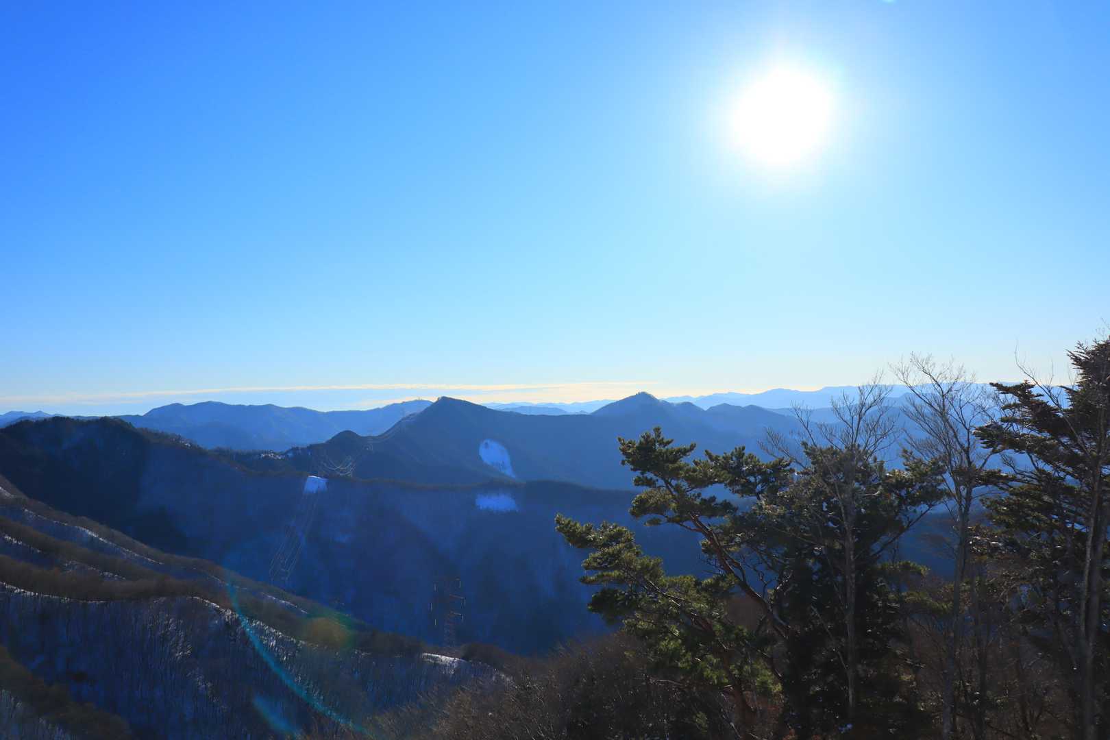 車道からヘリポートに寄り道したら絶景が広がってた😊