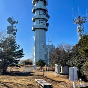 高鈴山頂上の広場