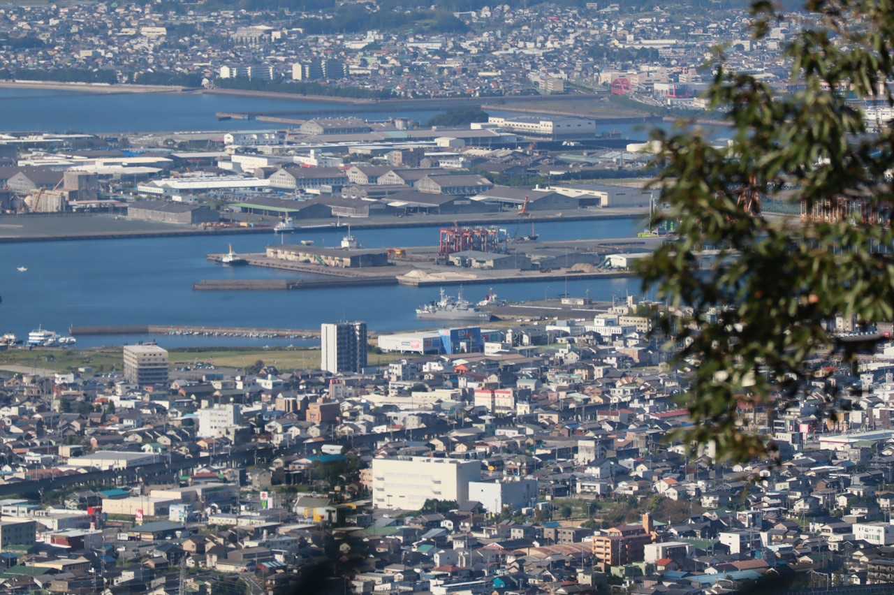 真ん中に見える船🚢
この後そこまで行ったよ〜