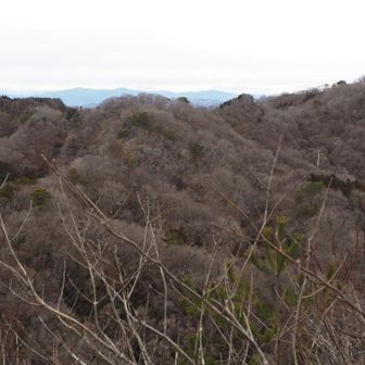 三角点峰からの稜線