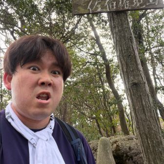 毎回のことですが、変顔できる元気があるかが、自分なりの元気のバロメーターです。
もう既にヘバッてますね笑