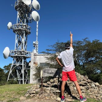 いきなり山頂です⛰️👆