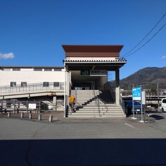 　猿橋駅。緊張の連続でしたが何とか下山。
　ここで、ともし、さんと合流。大月のりかえで禾生駅にいく私を、大月駅に車をとめているからと登山口の落合橋まで送ってくだいました。