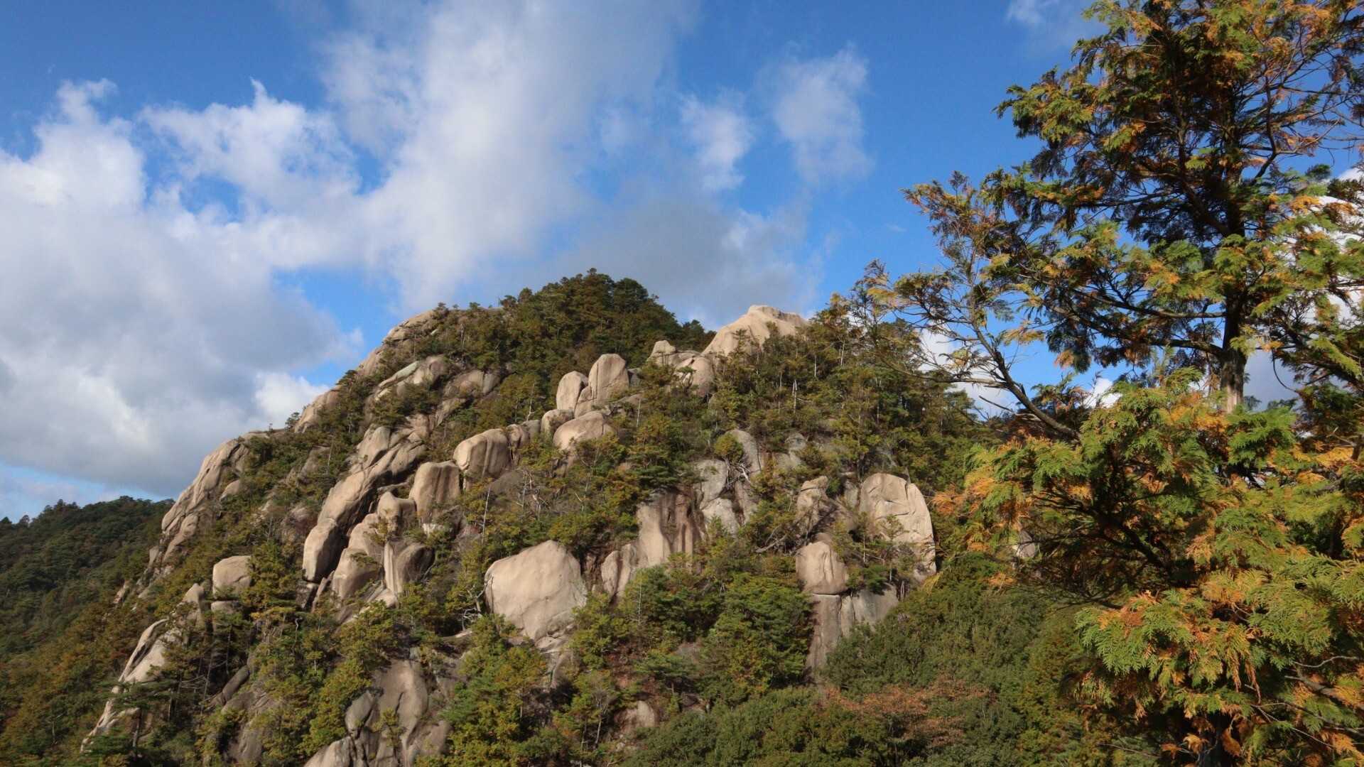 中岳の写真