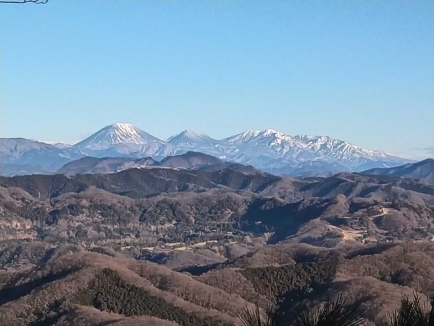 更に20メートル程行くと日光連山が見えました。
素晴らしい眺望です。