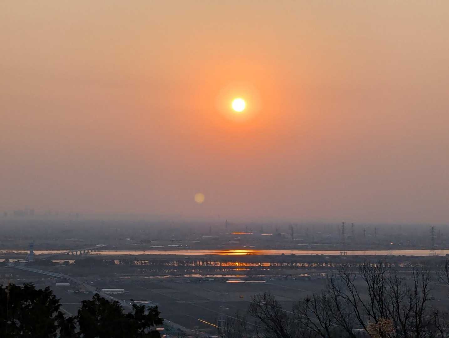 三河三川と朝日
