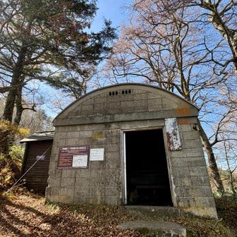 一不動避難小屋
ここから十まで、石仏群が続く修験道