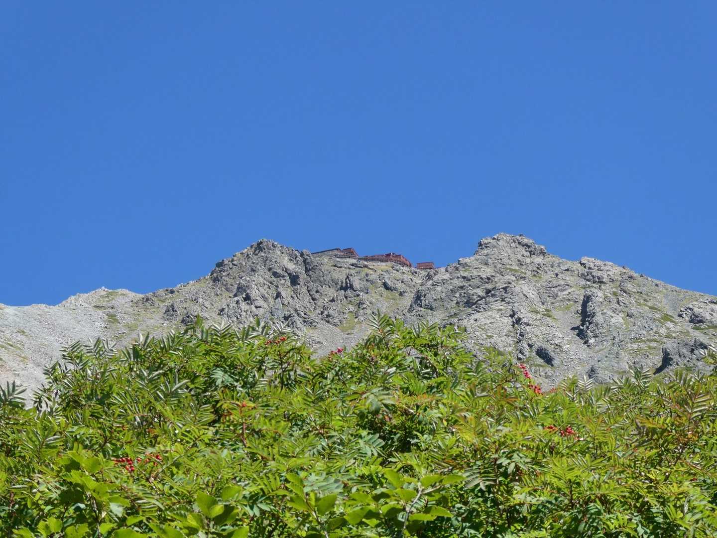 槍ヶ岳山荘見えたーーー