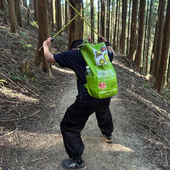 ベロベロ👅教祖😆✨
めっちゃ久しぶりです
足止めて、すいません🙏
しばし談笑
なんちゅう登山スタイル🤣
早いペースやけど、今日は暑すぎますね
ダイトレゴール🏁目指して、頑張ってくださいー🎶